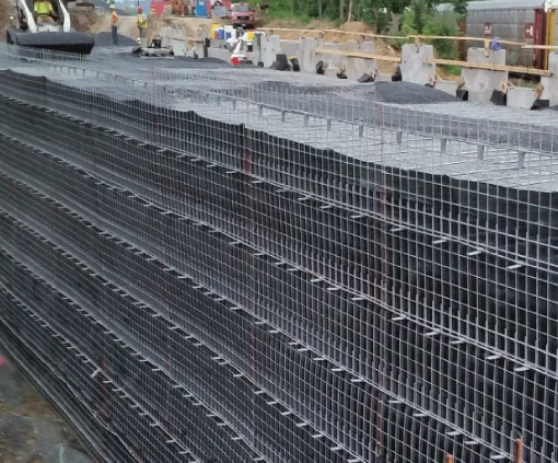 Konstruksi Welded Gabion Reinforce Halarag bertingkat di sepanjang tebing jalan